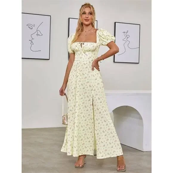 NEW Floral Print Puff Sleeve Dress - Picture 3 of 3